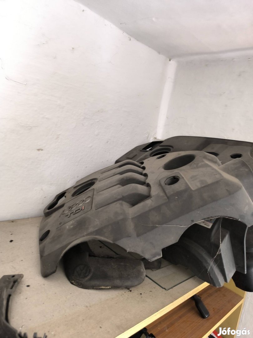 Audi 1.9 pd motor burkolat 