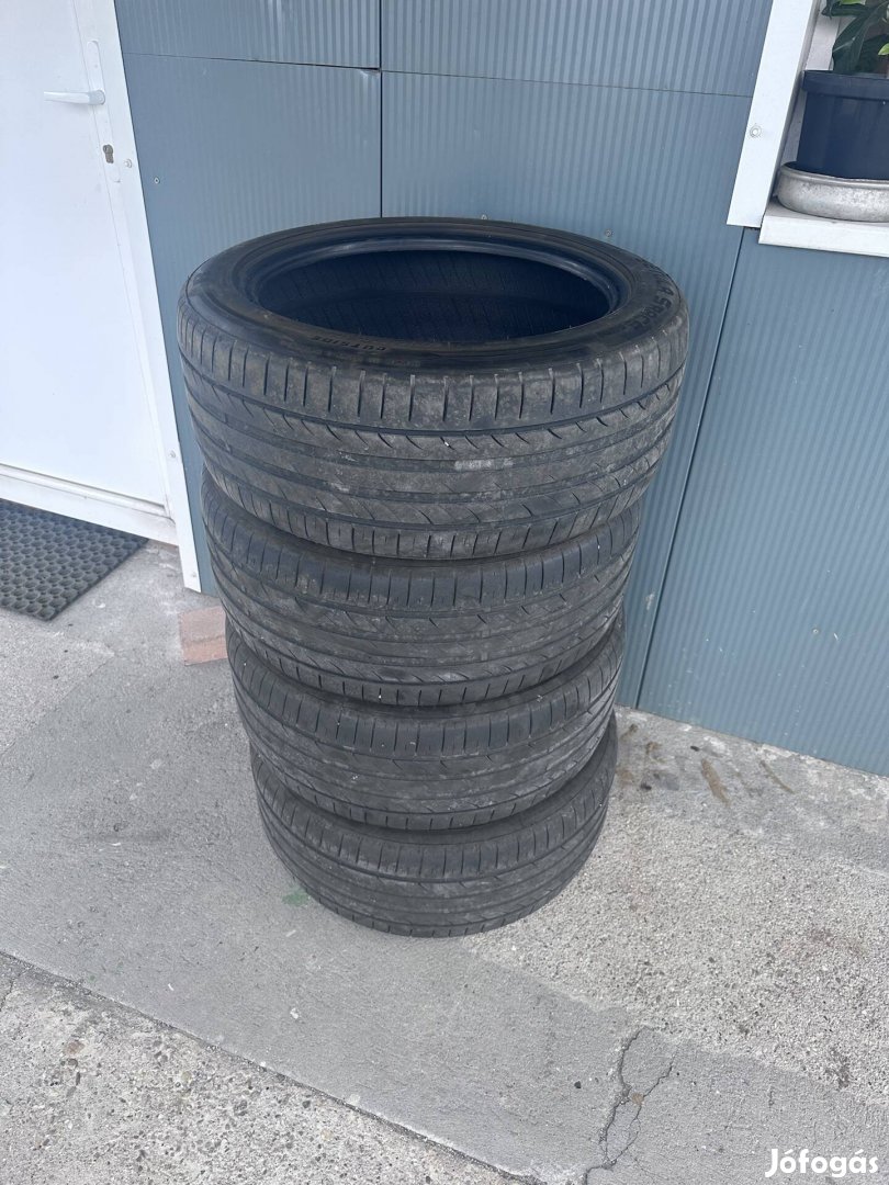 Audi 245/45 rotolla nyári garnitura r18
