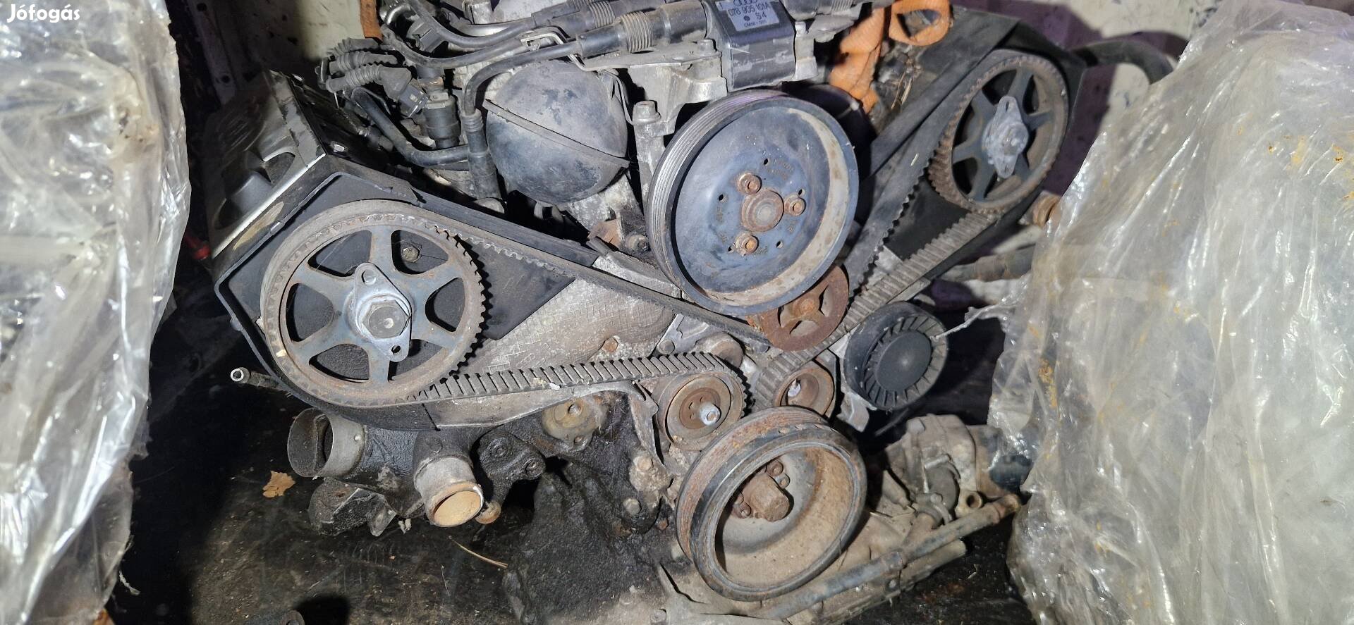 Audi 2.8 V6 motor