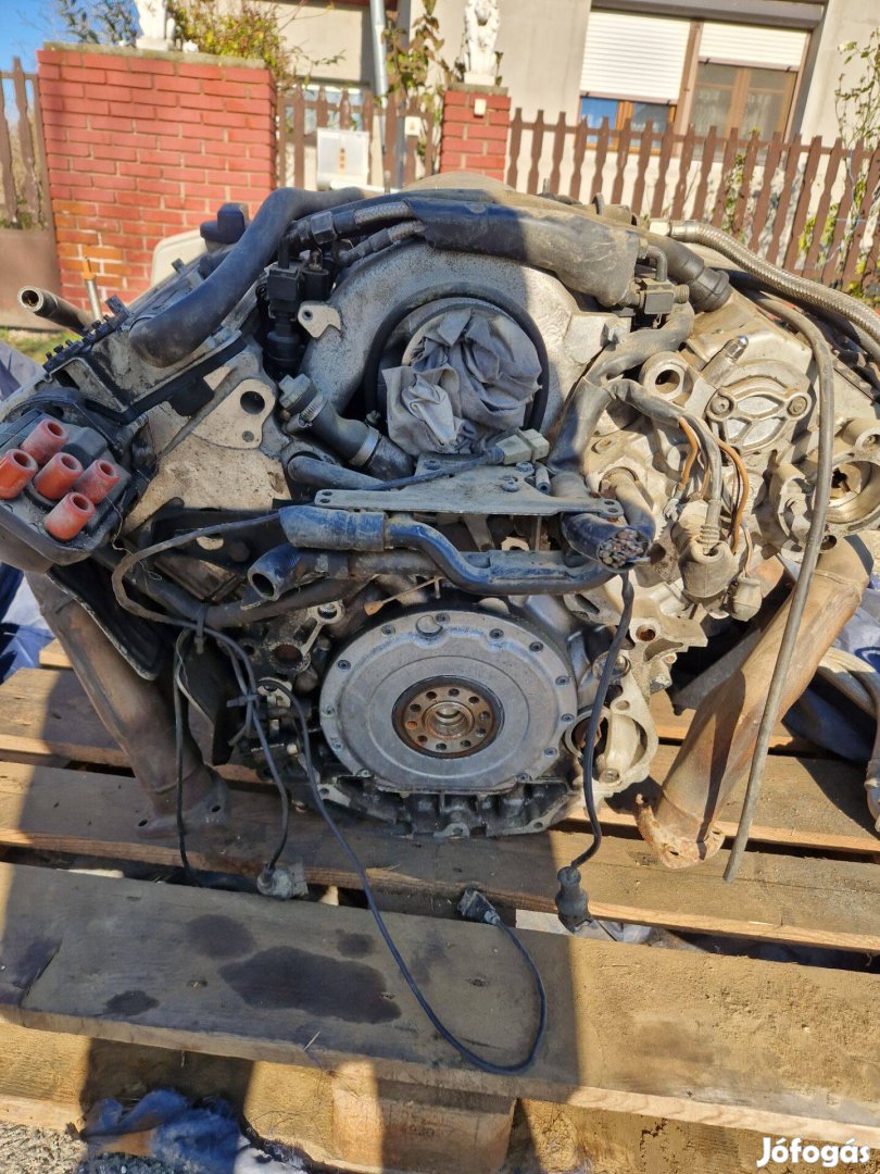 Audi 4.2 v8 motor