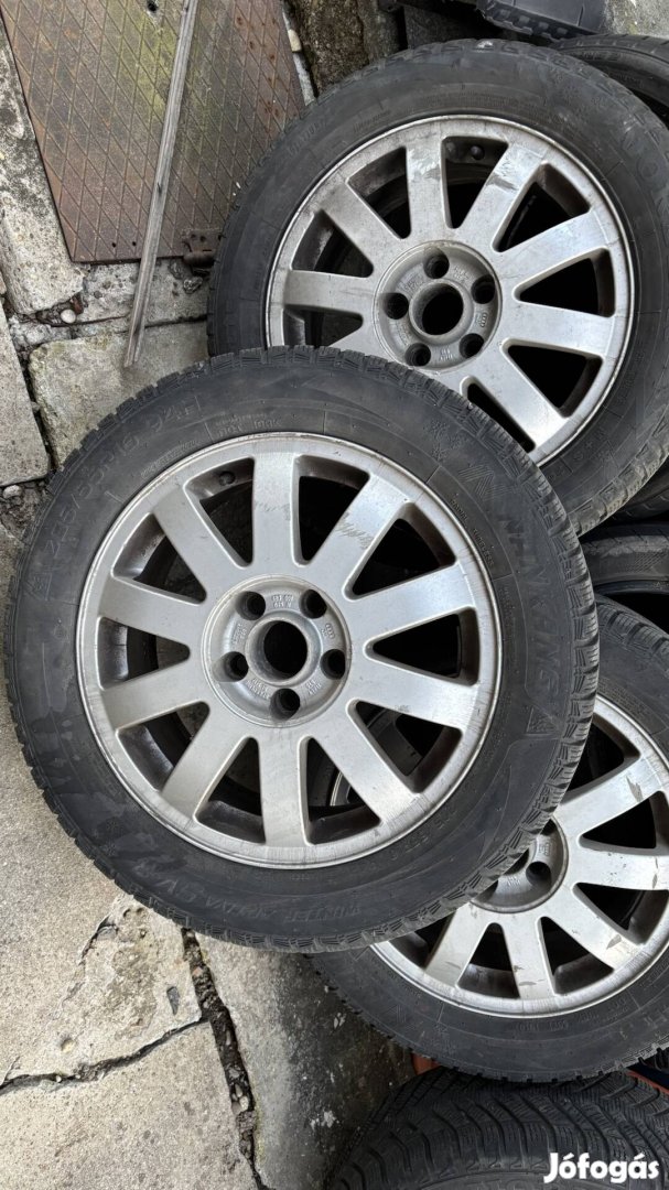 Audi 5x112 16" alufelnik 205/55R16 téli gumikkal