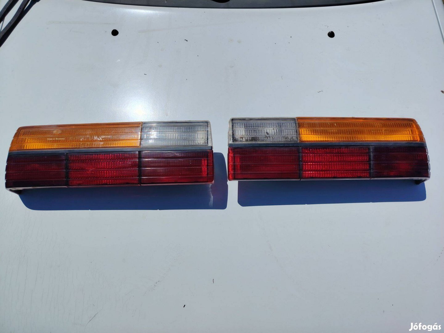 Audi 80 hátsó lámpa pár