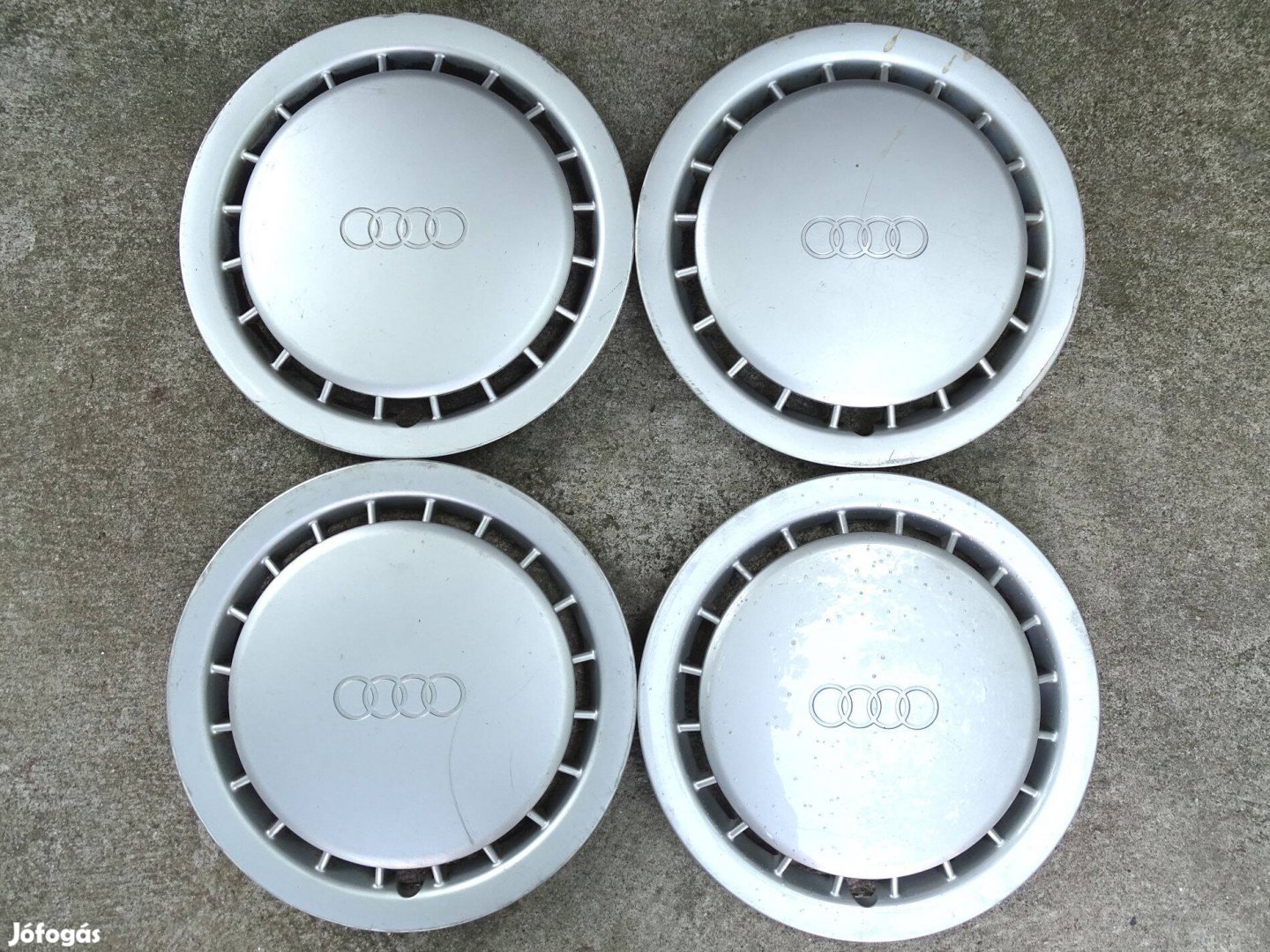 Audi 80 régi dísztárcsa garnitúra