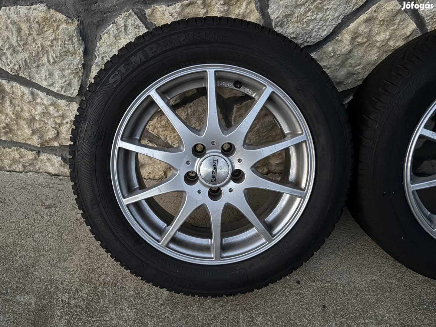 Audi A1 VW Polo Dezent alufelni újszerű téli gumival eladó