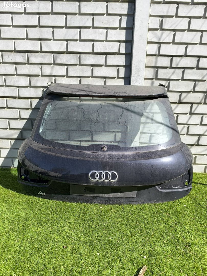 Audi A1 csomagtérajtó