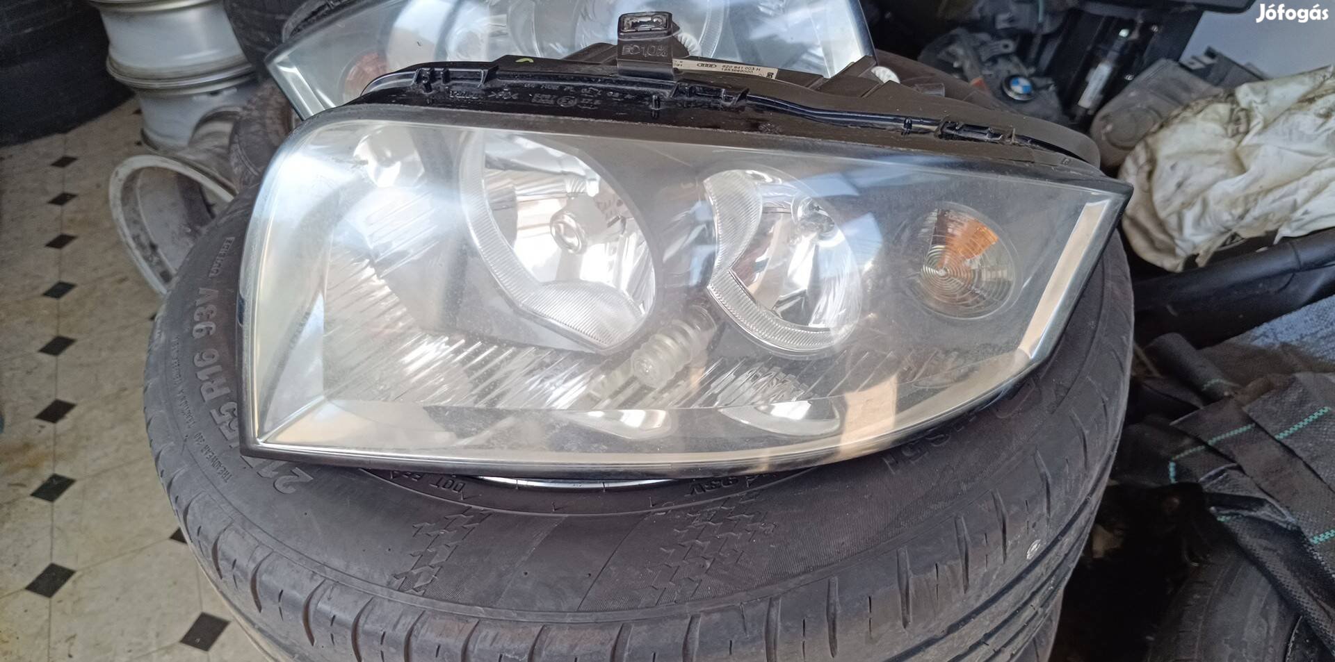 Audi A2 első fényszóró 