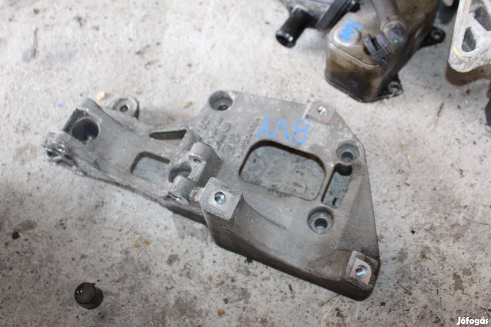 Audi A3 2.0FSI Bvy 03-08 generátor tartó konzol 06F903148F