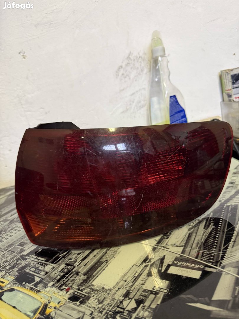 Audi A3 5 ajtós jobb hátsó lámpa 8P4 945 096 G
