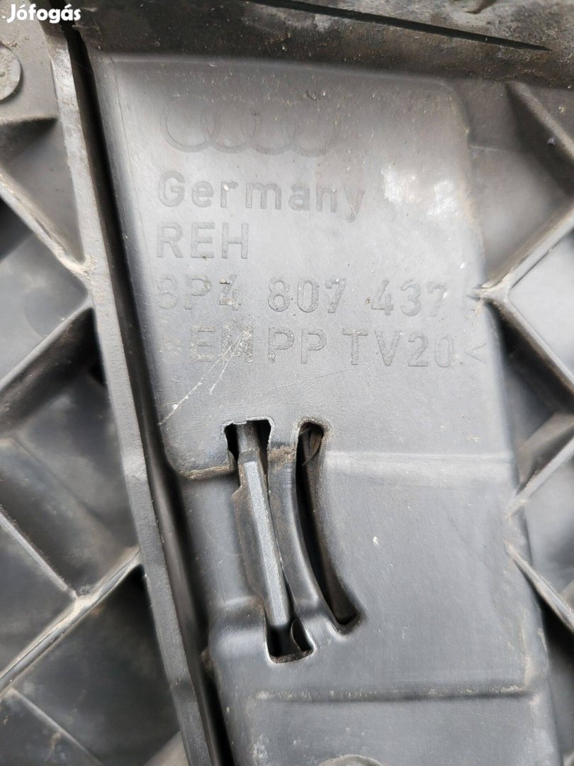 Audi A3 8P 2004- gyári 8P4807437 első lökhárító fekete sérülésmentes