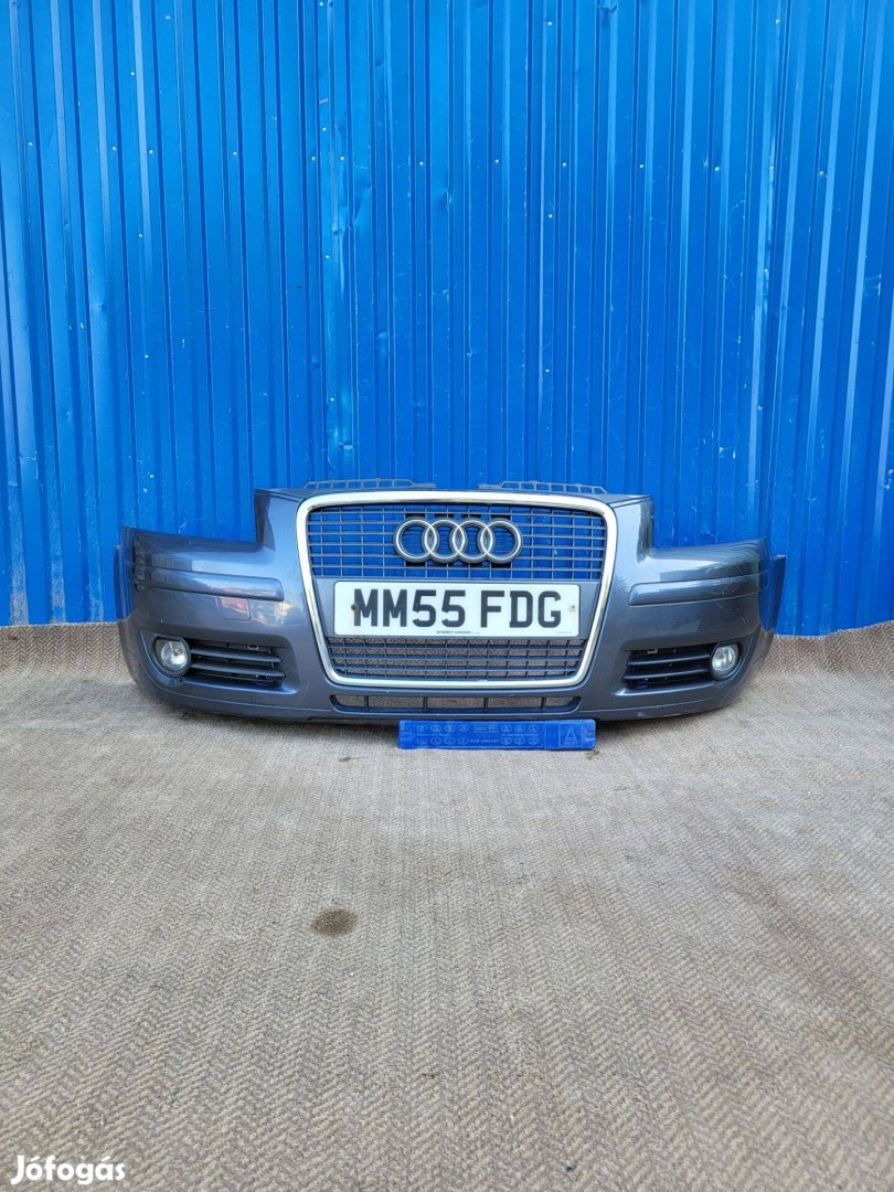 Audi A3 8P 2004- gyári 8P4807437 első lökhárító grafit sérülésmentes