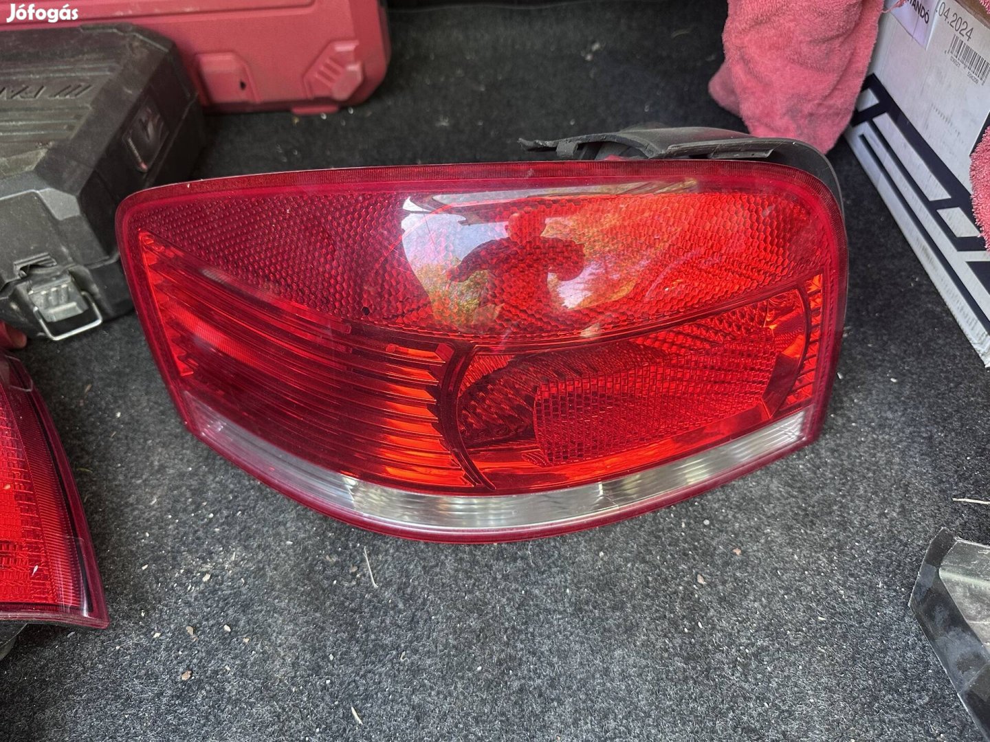 Audi A3 8P (3 ajtós) bal hátsó lámpa