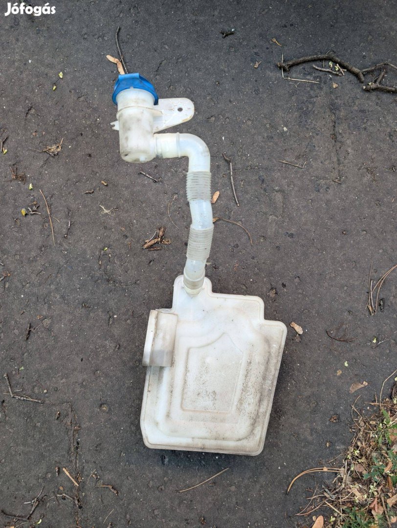 Audi A3 8P ablakmosó tartály