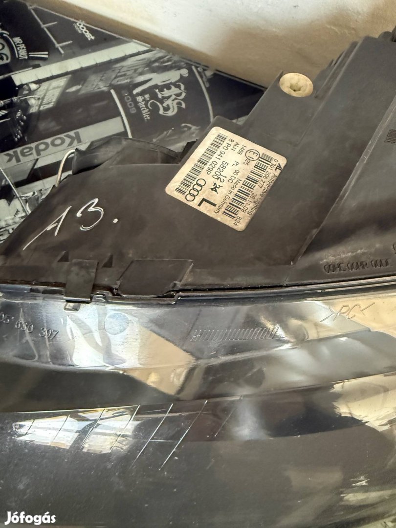 Audi A3 8P bal xenon fényszóró 8P0 941 029 P