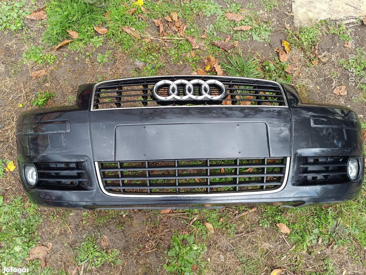 Audi A3 8P első lökhárító 