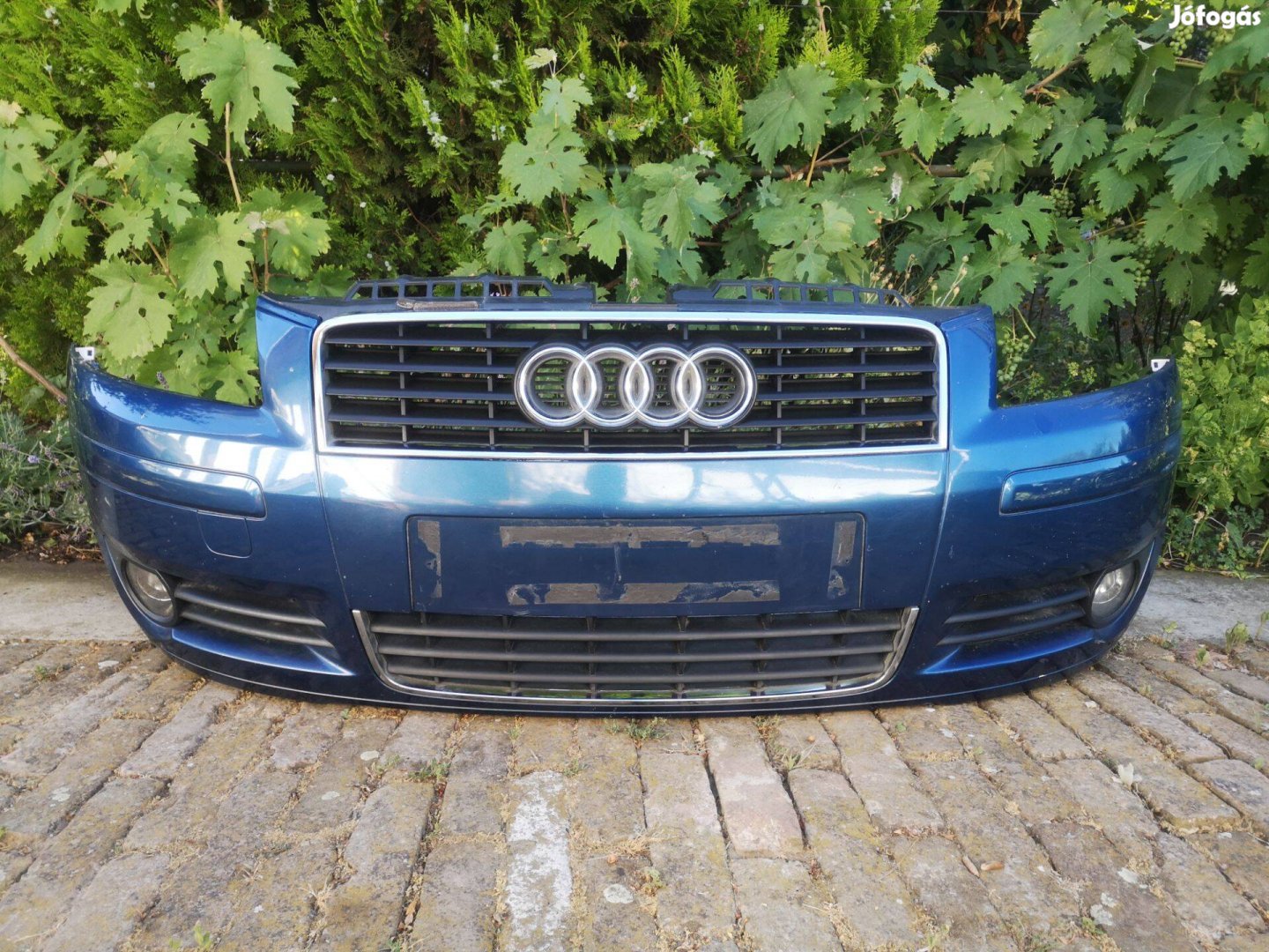 Audi A3 8P kis rácsos első lökhárító