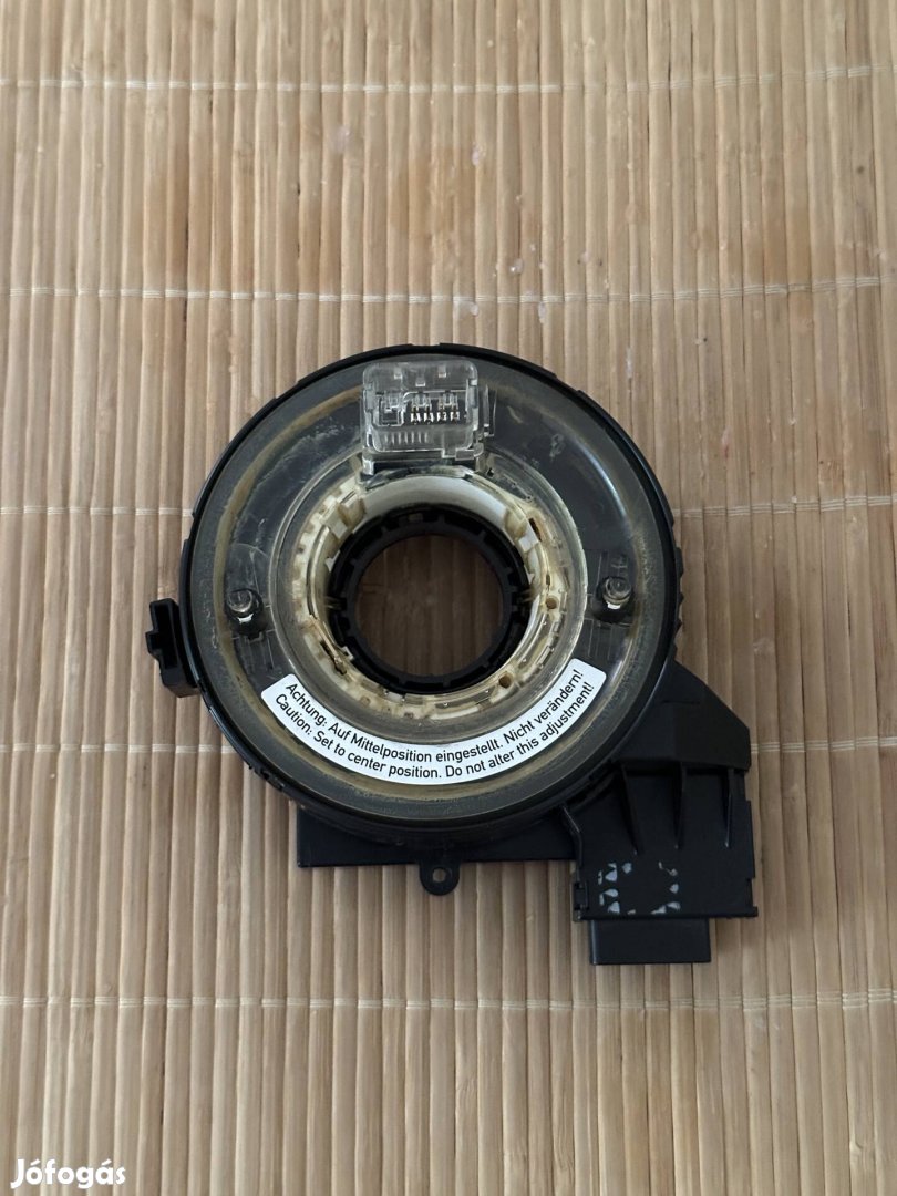 Audi A3 8P légzsák átvezető