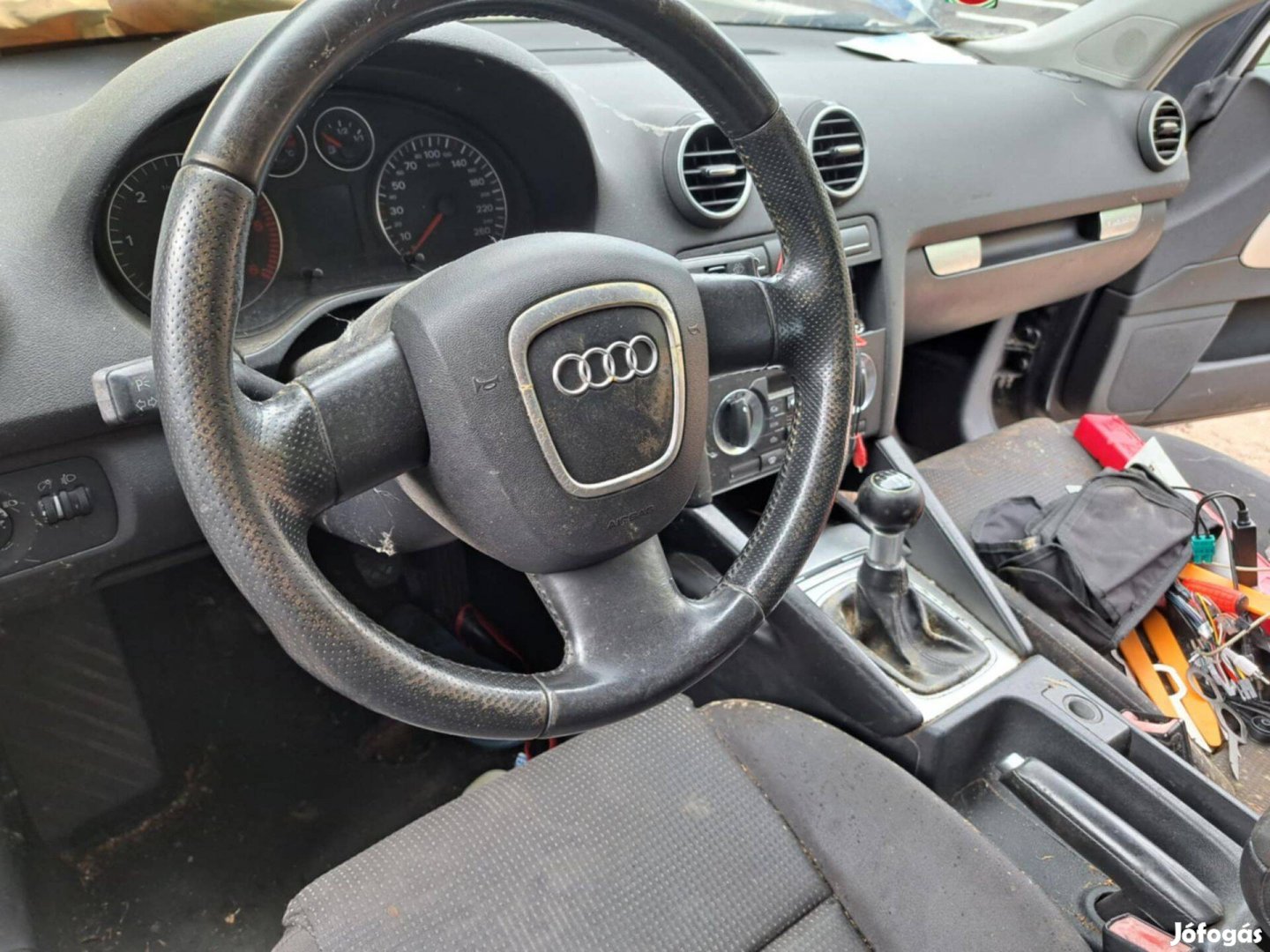 Audi A3 8P műszerfal héj