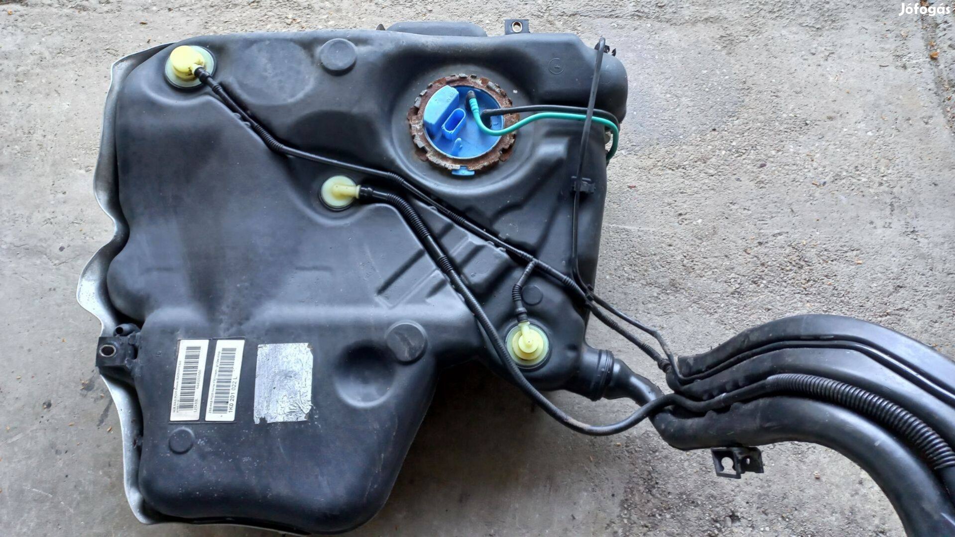 Audi A3 8P üzemanyag tartály, benzin tank
