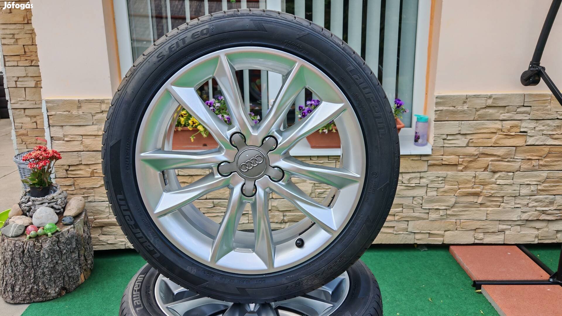 Audi A3 8V gyári alufelni új nyári gumikkal 5x112 r17