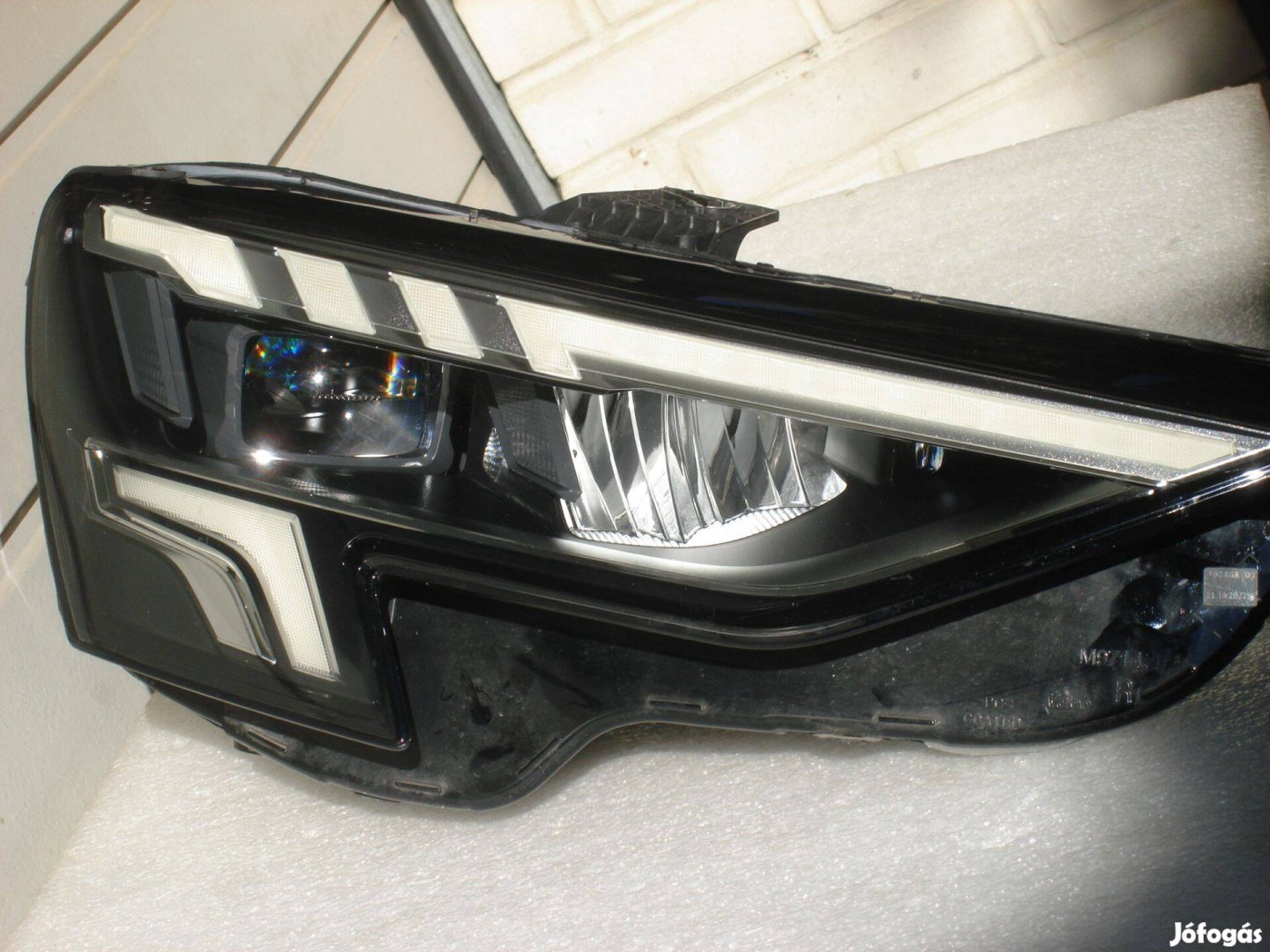 Audi A3 8Y Jobb első Led Fényszóró 8Y0941034 2020-tól Kitűnő