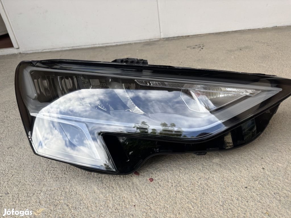 Audi A3 8Y jobb első lámpa, fényszóró 8Y0941012