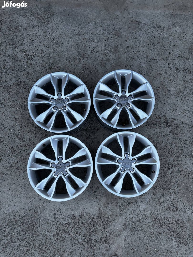 Audi A3 8p felni szett R17 