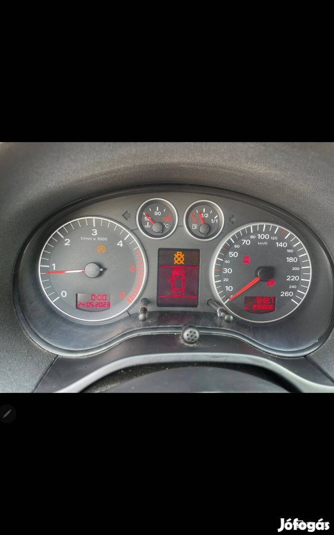 Audi A3 8p gyári műszerfal eladó 2003-2009 évjárat 