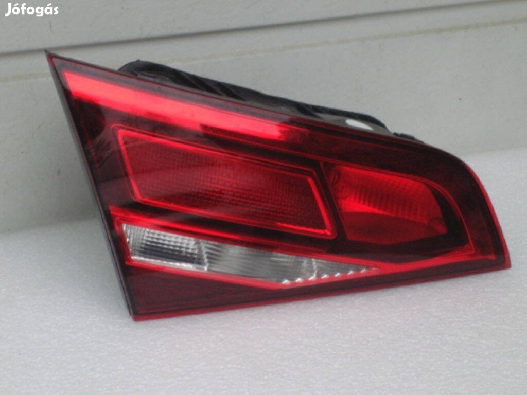 Audi A3 Sportback Facelift bal hátsó LED lámpa csomagtér ajtó 8V994507