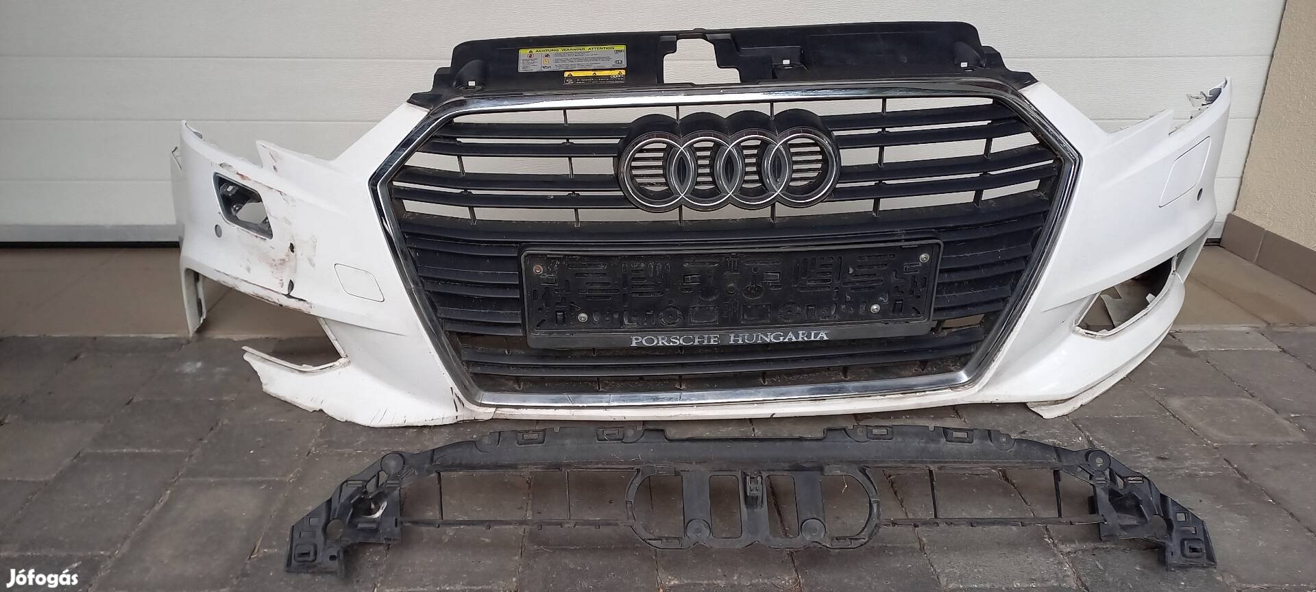 Audi A3 lökhárító