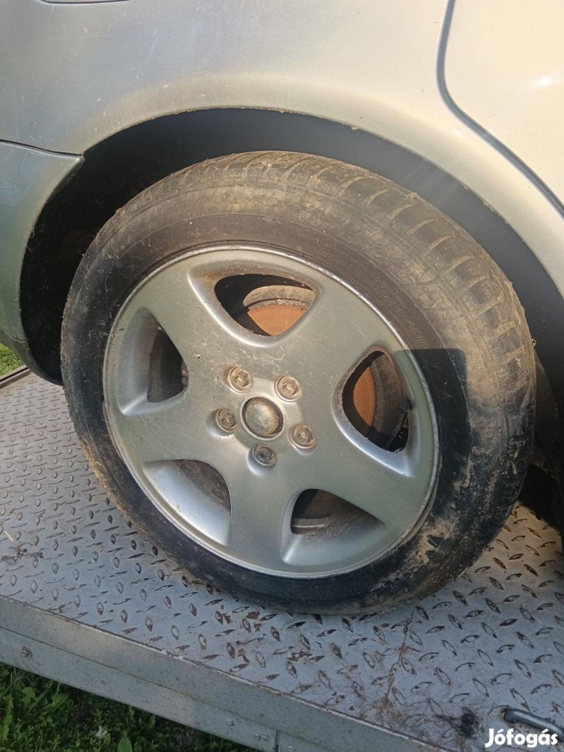 Audi A4 16"-os alufelni