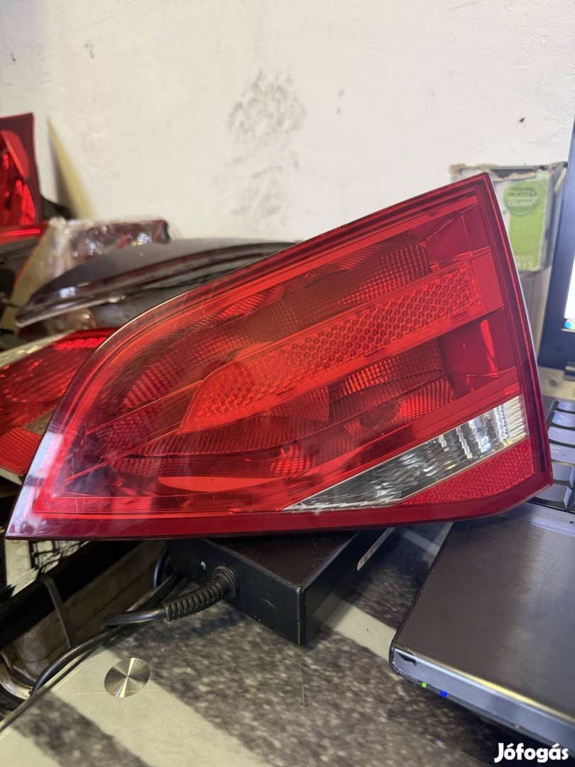 Audi A4 8K jobb hátsó lámpa limuzin 8K5 945 094