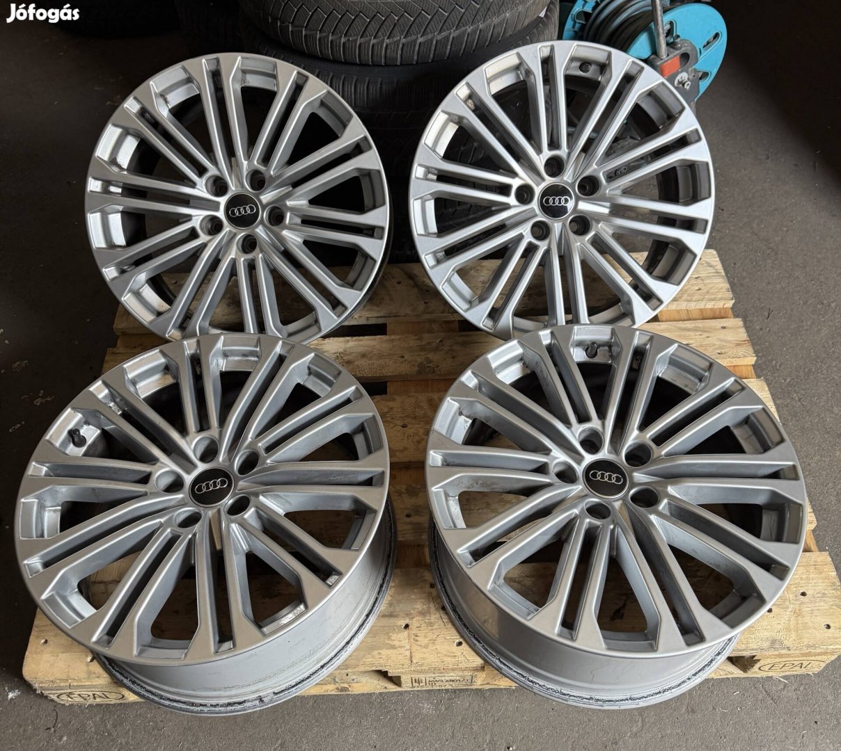 Audi A4 A5 B9 gyári 18" alufelni 5x112 felni