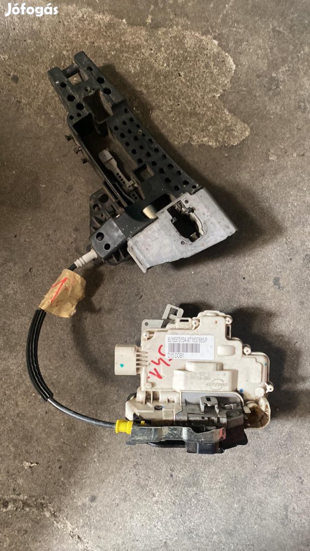 Audi A4/A5/Q5 bal első ajtózár+belső kilincs foglalat 8J1837015A -