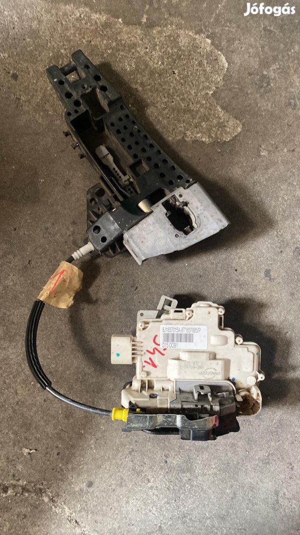 Audi A4A5Q5 bal első ajtózárbelső kilincs foglalat