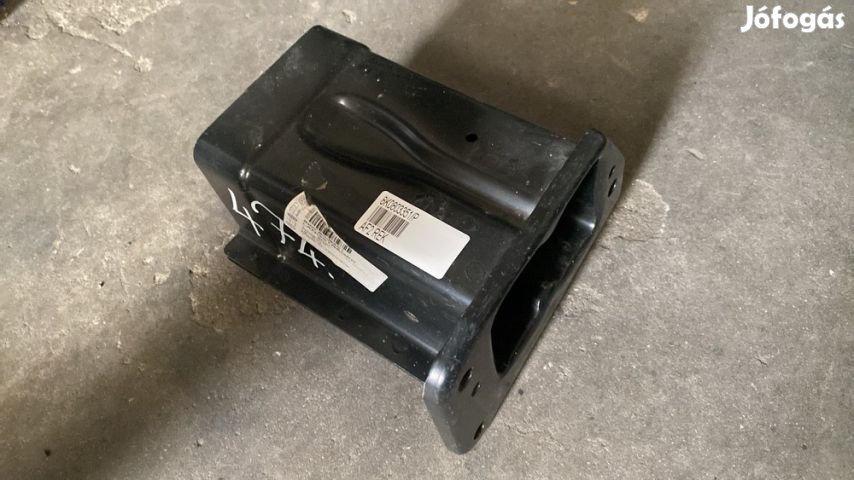 Audi A4/A5 lökhárító tartó 8K0803351 eladó
