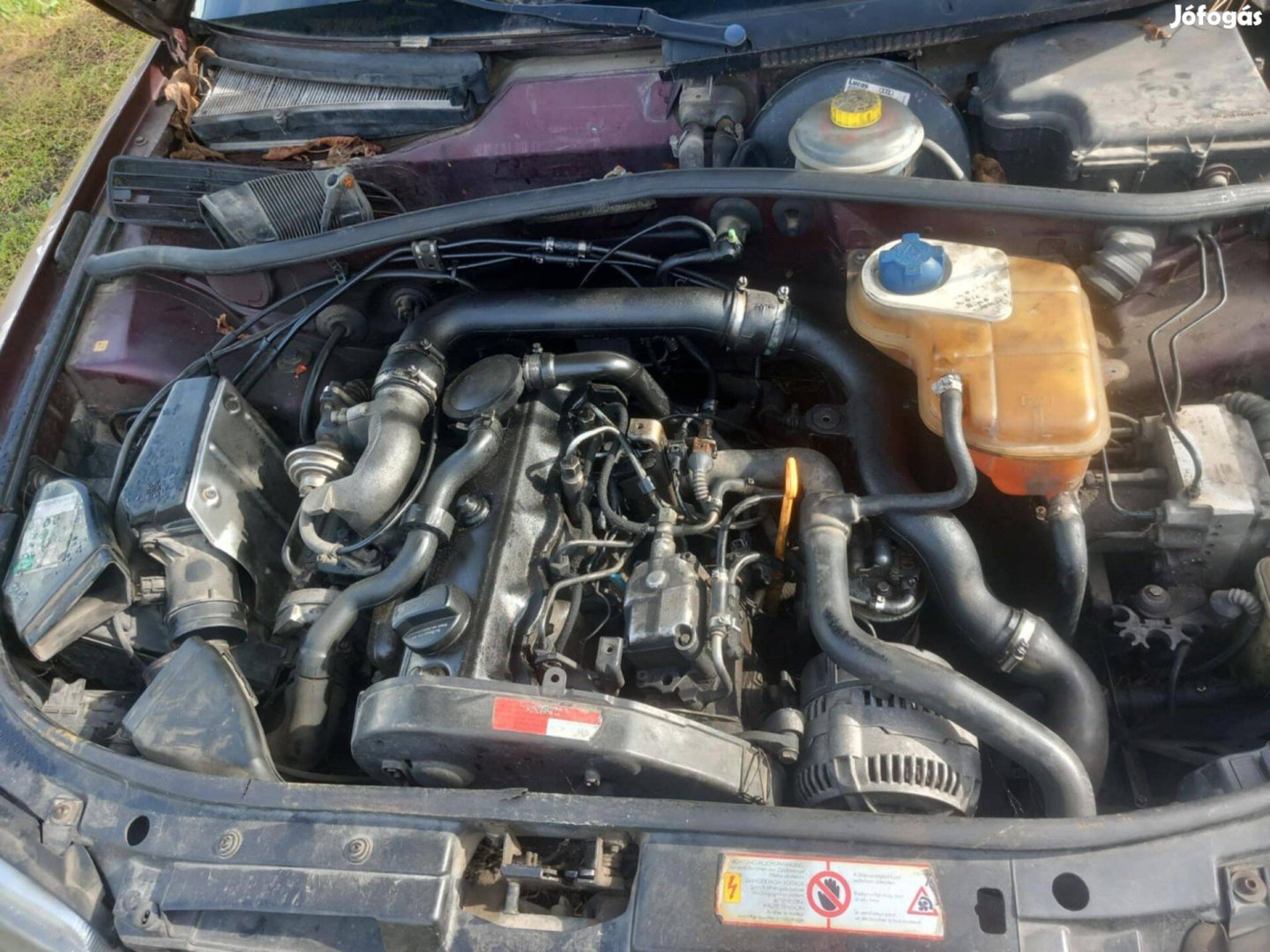 Audi A4 B5 1.9Tdi Motortér (Postázom is)