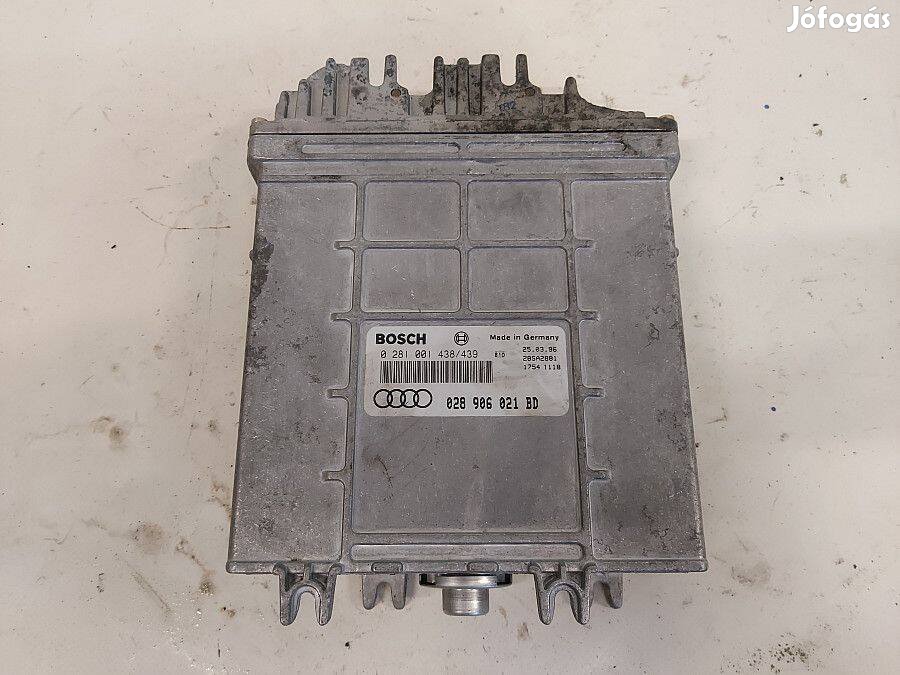 Audi A4 B5 1.9 TDI motorvezérlő ECU 028906021BD