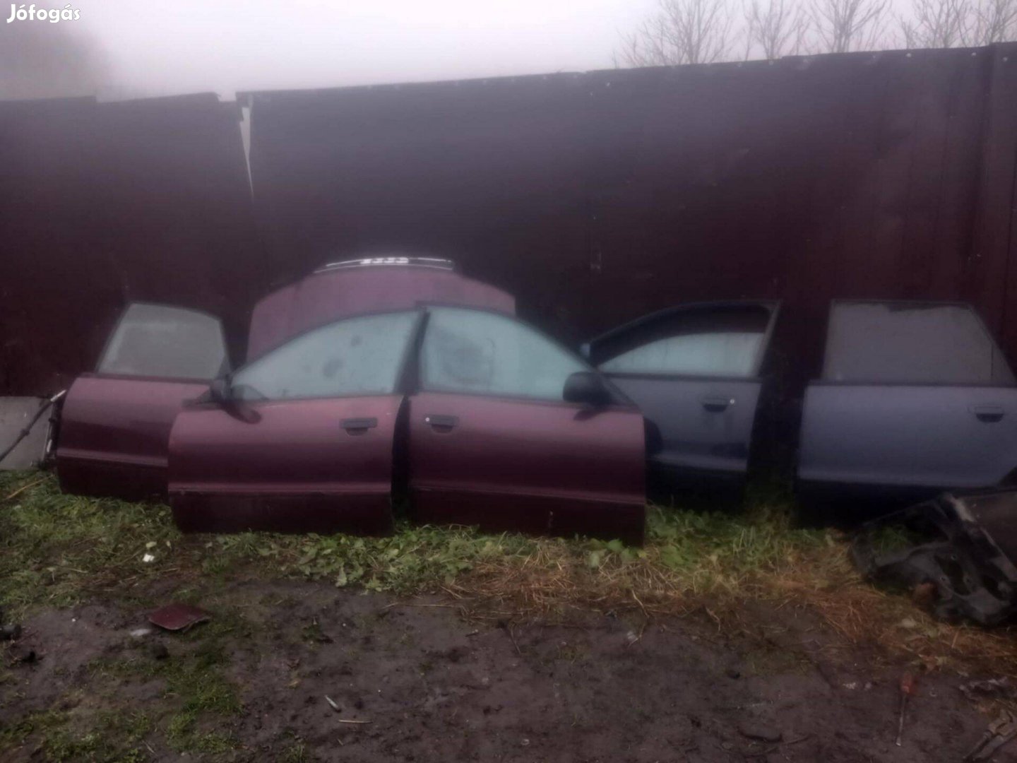 Audi A4 B5 Ajtó Motorháztető (Postázom is)