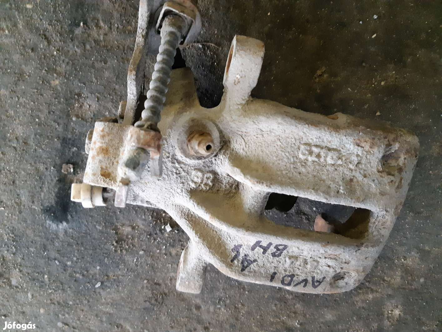 Audi A4 B5 Bal Hátsó Féknyereg