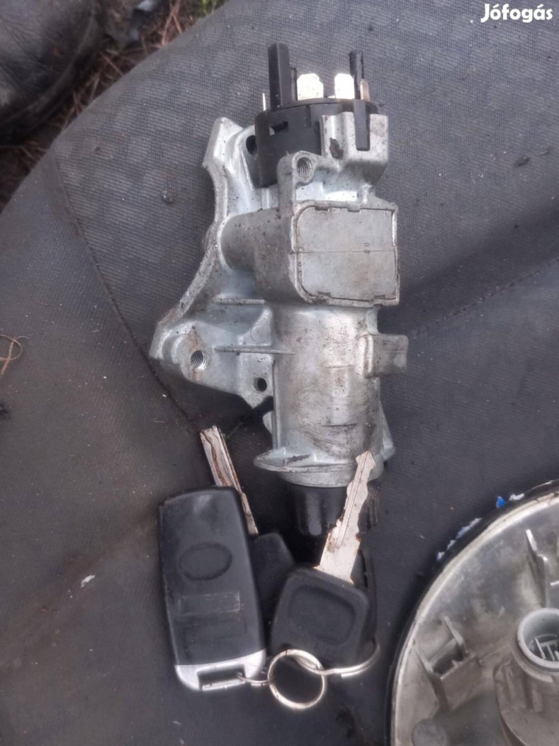 Audi A4 B5 Gyujtáskapcsoló (Postázom is)