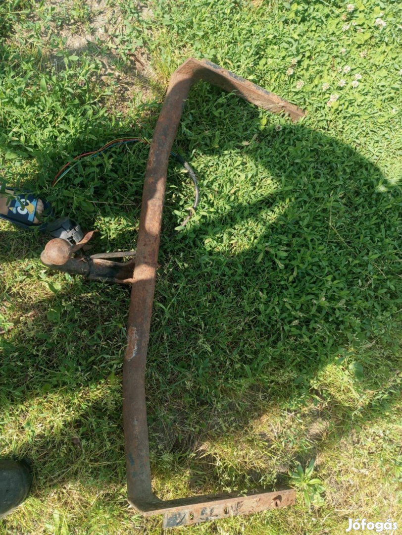 Audi A4 B5 Vonóhorog (Postázom is)