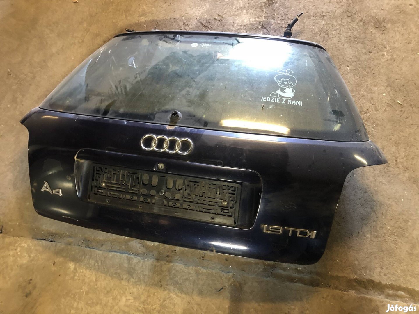 Audi A4 B5 kombi csomagtér ajtó kék 