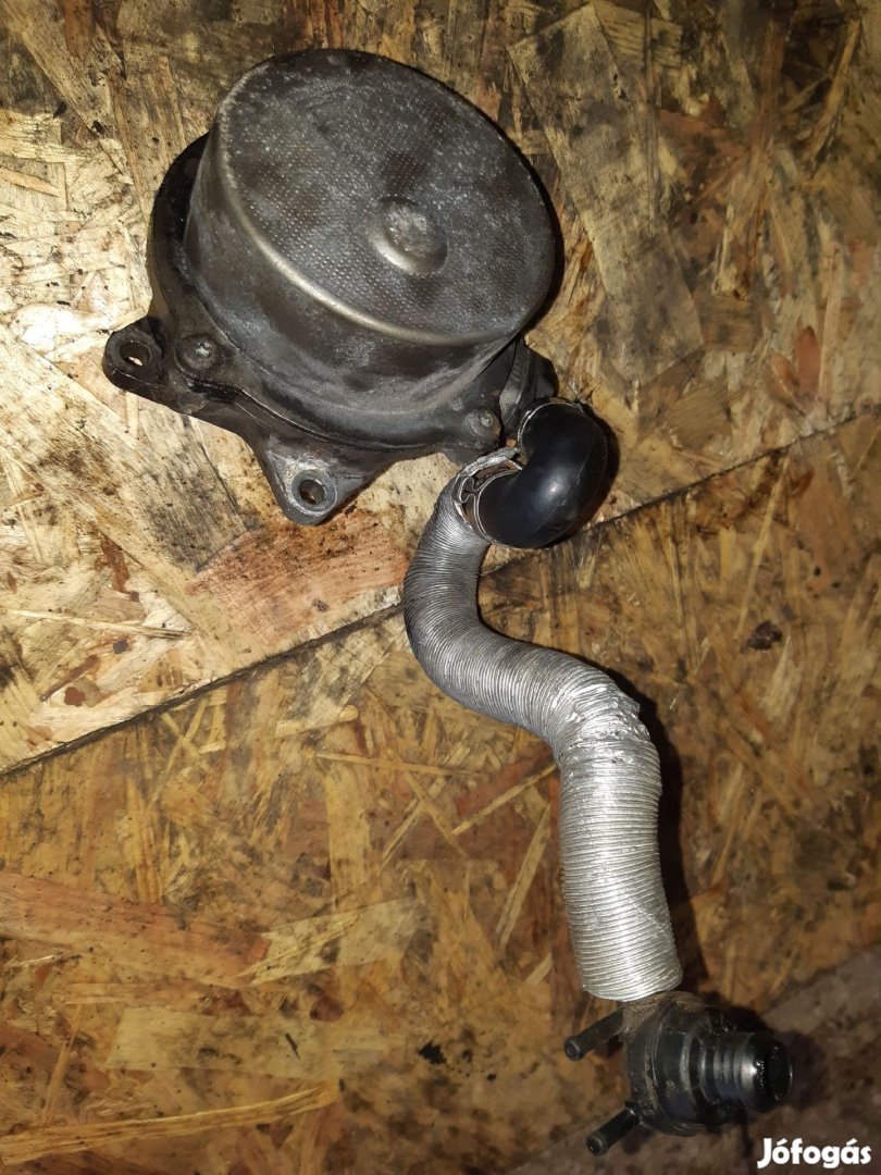 Audi A4 B6 Vákumpumpa