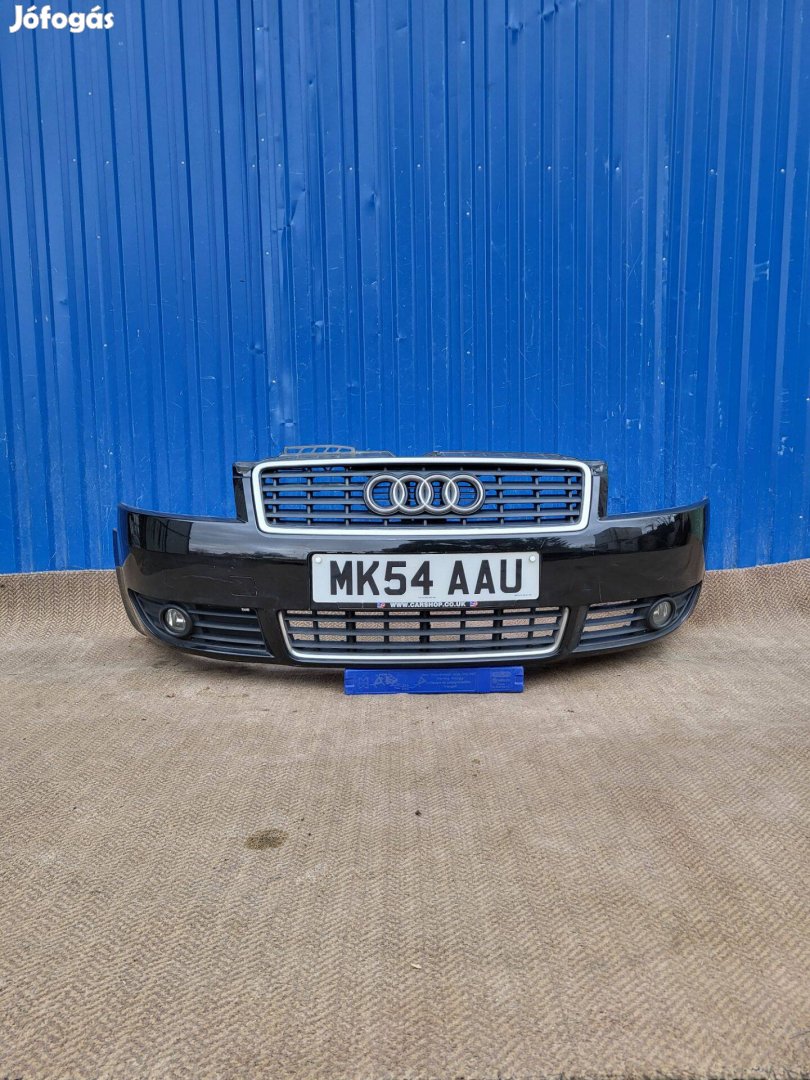 Audi A4 B6 gyári 8H0807437 első lökhárító fekete sérülésmentes