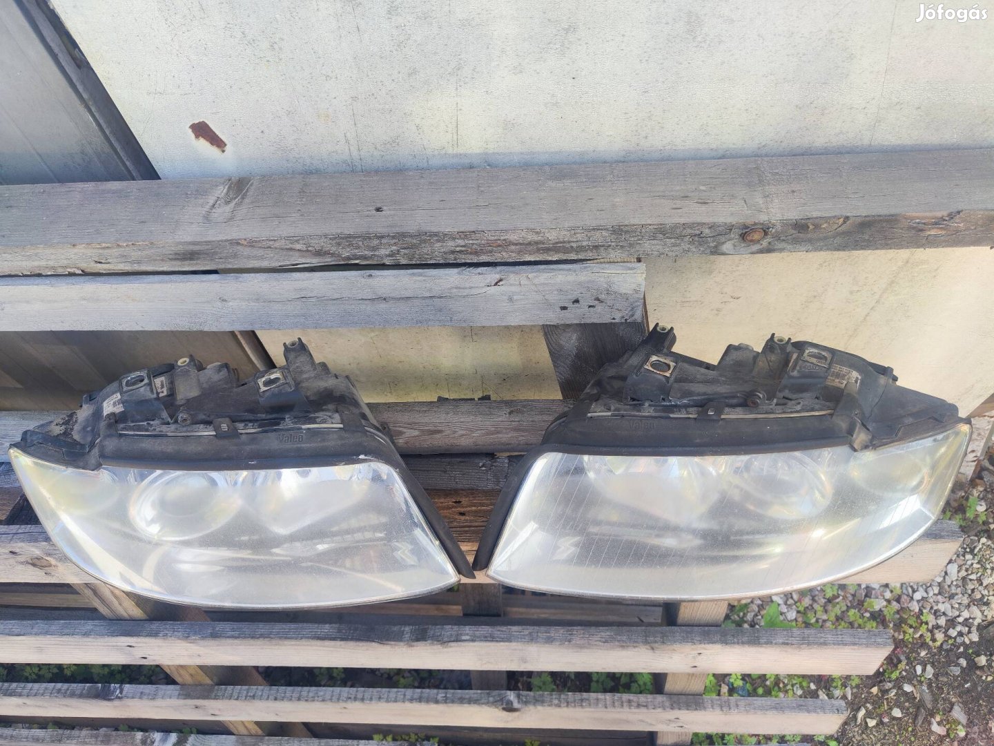 Audi A4 B6 gyári Xenon fényszóró lámpa párban 