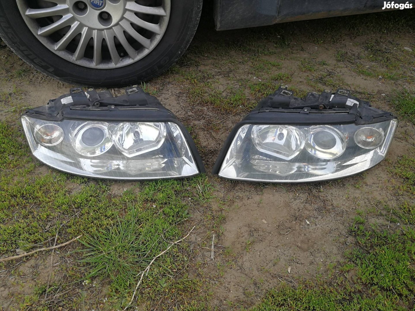 Audi A4 B6 gyári Xenon lámpa fényszóró párban 