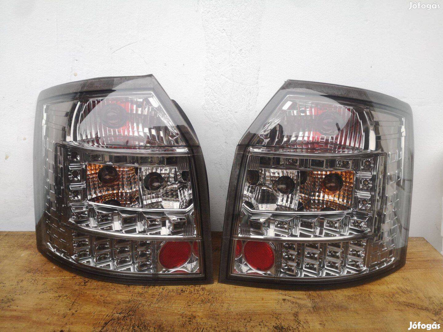 Audi A4 B6 kombi led hátsó lámpa pár