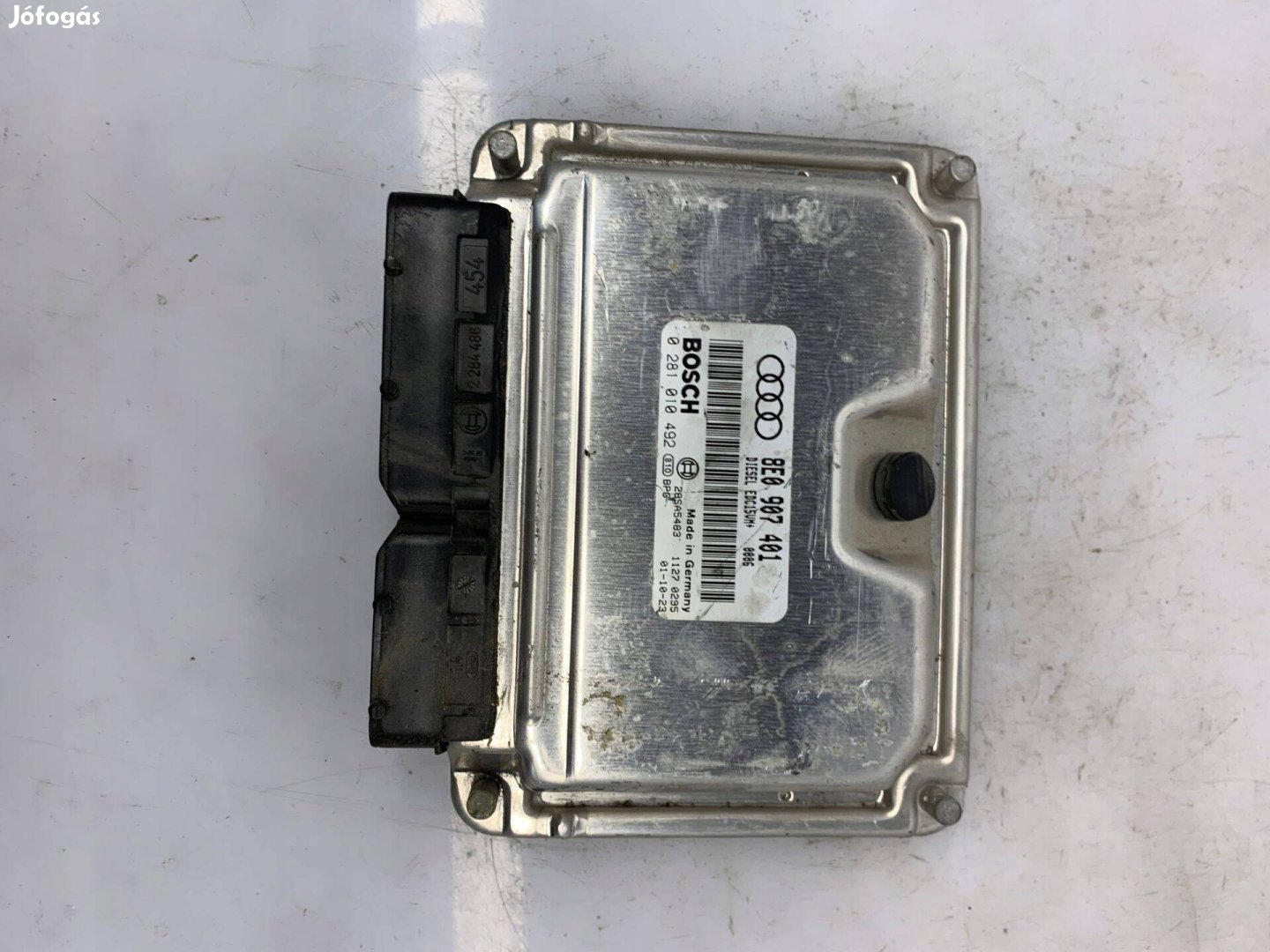 Audi A4 B6 motorvezérlő elektronika 8E0907401 0281010492