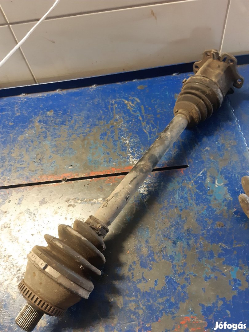 Audi A4 B7 Bal Féltengely