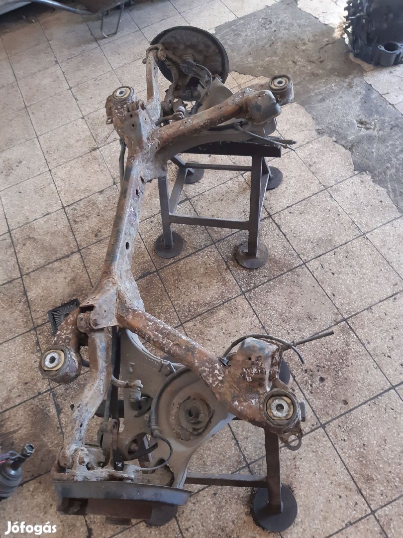 Audi A4 B7 Hátsó Híd Tárcsafékes